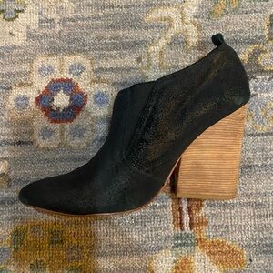 Matt Bernson Black Leather Bootie with Wooden Heel Sz 8